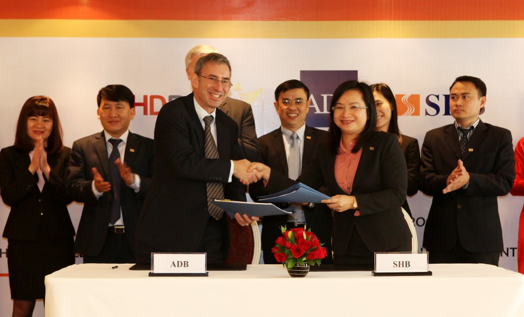 Ký kết SHB-ADB
