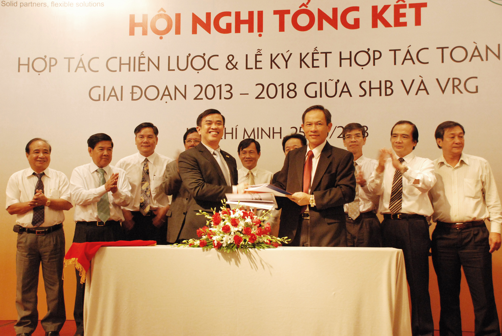 Le ky ket hop tac toan dien giua SHB va Tap doan CN Cao su Viet Nam